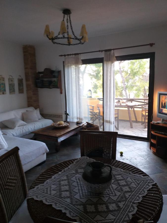 Minthi Villa Possidi Bagian luar foto